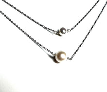 Load image into Gallery viewer, Single Pearl choker necklace
