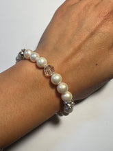 Load image into Gallery viewer, Single strand pearl and rhinestone bridal bracelet with vintage inspired clasp
