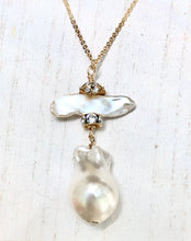 Load image into Gallery viewer, Baroque Pearl necklace
