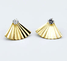 Load image into Gallery viewer, Keshi Pearl Secret Fan Ear Jacket stud earrings
