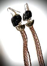 Load image into Gallery viewer, Skull drip earrings: gold
