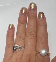 Load image into Gallery viewer, Baroque Pearl 14K gold filled bar Ring
